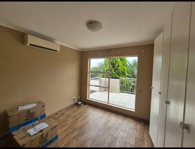 2 BEDROOM APARTMENT FOR SALE IN VANDERBIJLPARK SW 5